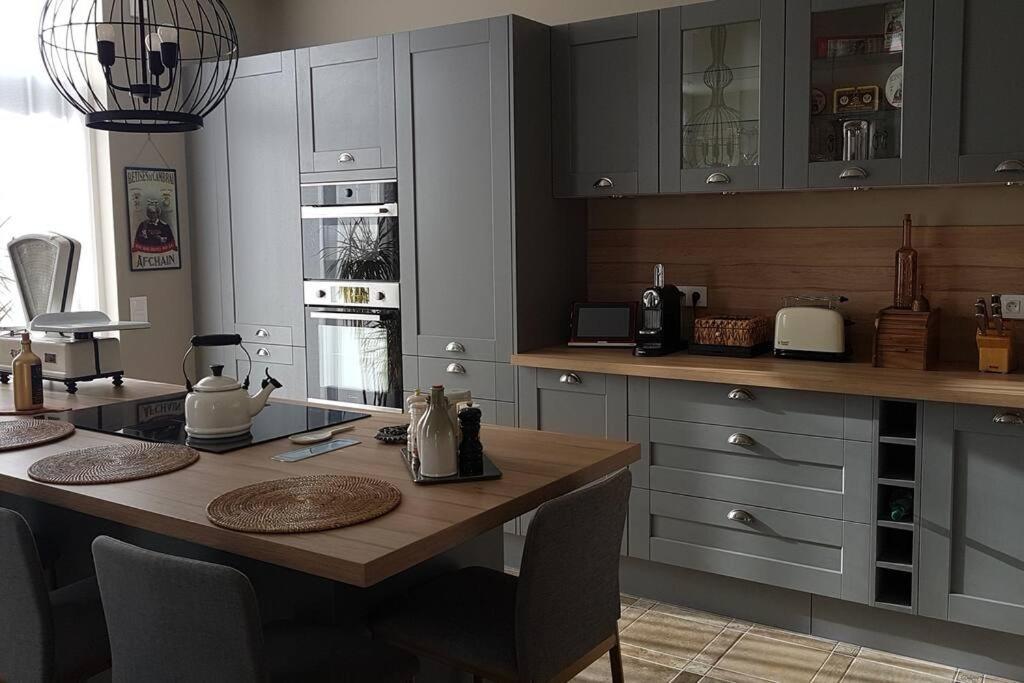 Le Pigeonnier / Gite De Charme 1 A 4 Pers 80 M² Cambrai Ngoại thất bức ảnh